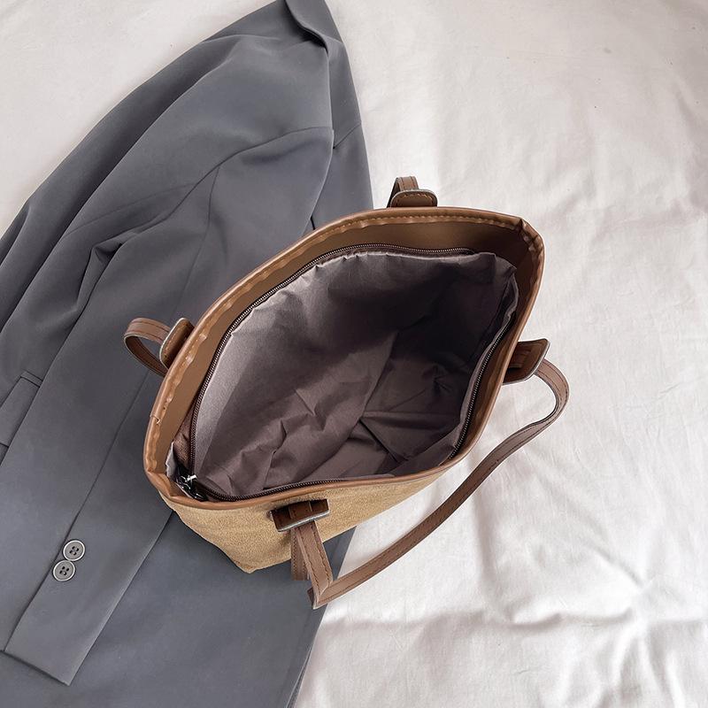 Korean-Style Suede Tote Bag: European & American Retro, Large Capacity, Casual Commuter Shoulder Bag