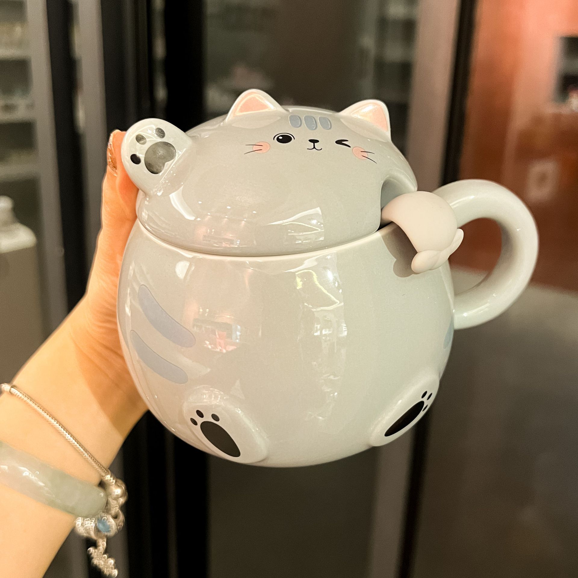 

Cartoon ceramic cup with lid mug cute cute lucky cat