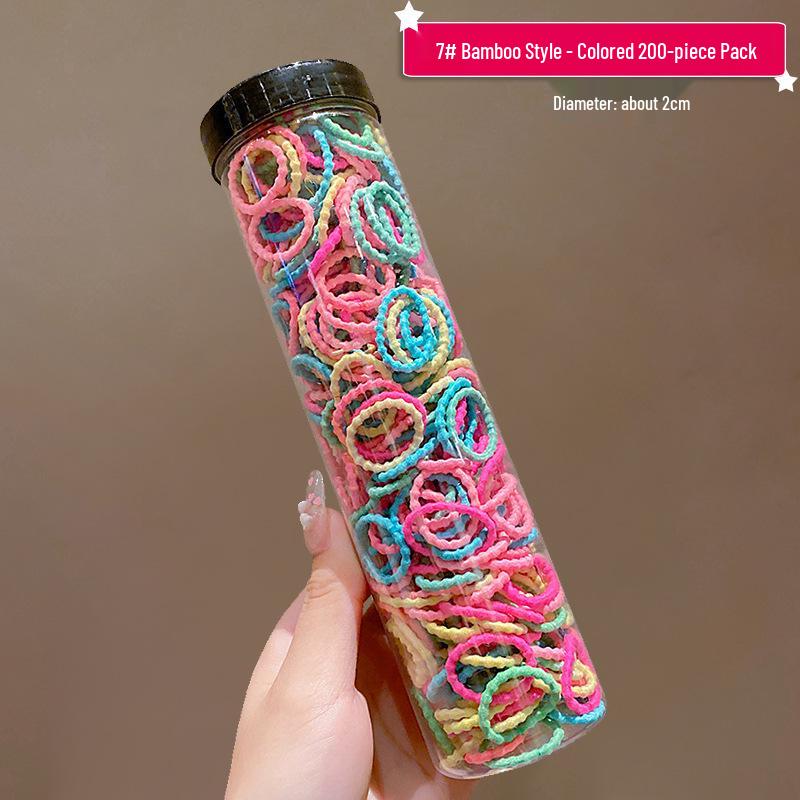 

Не повреждающие эластичные резинки для волос: Идеально для детских хвостиков и конфетно-цветных причесок маленькой девочки.