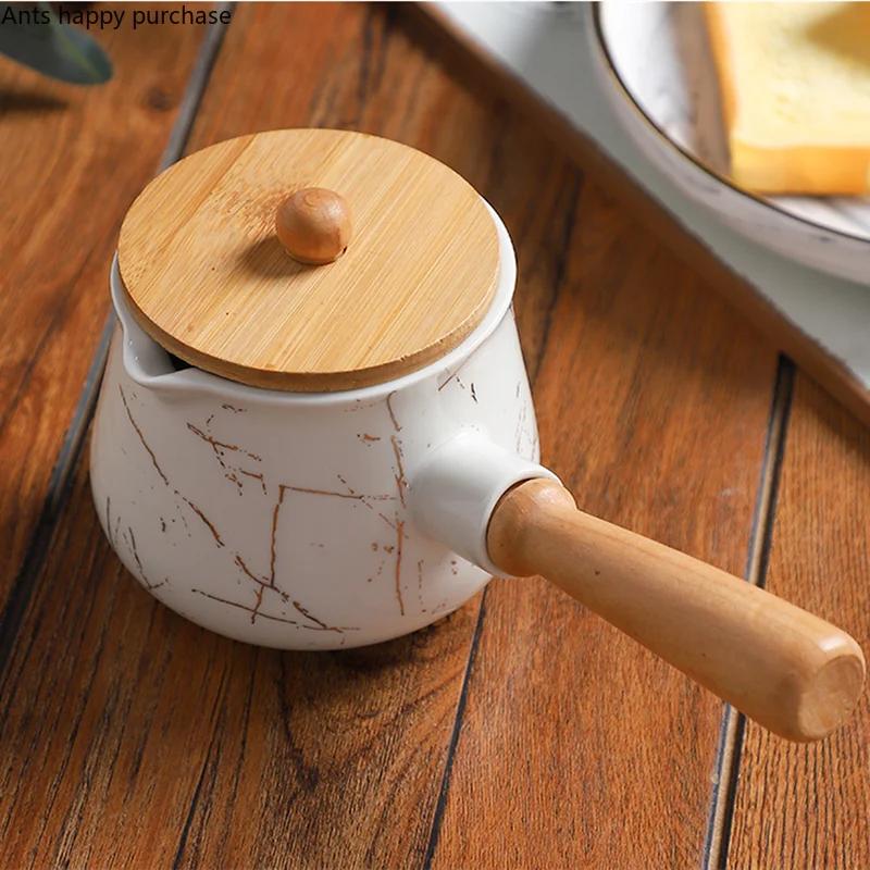 White Gold Pattern Ceramic Milk Jug Wooden Handle Coffee Milk Pot Coffeeware Coffee Accessories Desktop Milk Jug with Wooden Lid