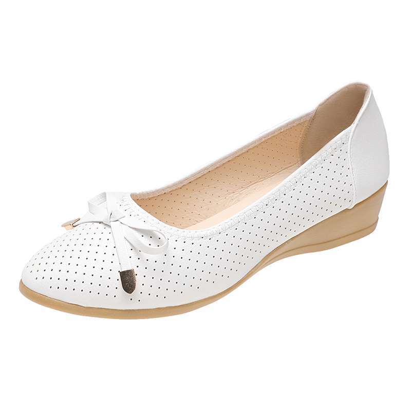 Mom Shoes Women's Slope Heel Soft Leather Beef Tendon Sole 2025 New Bow Round Head Breathable Doudou Shoes Casual Single Shoes Women