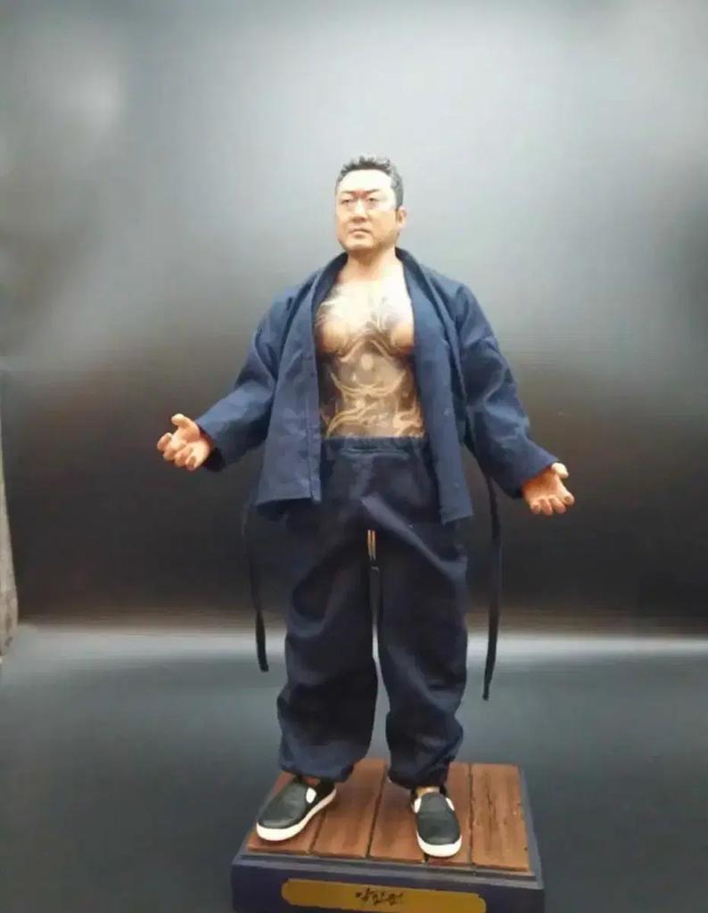 Figurka Ma Dong-seoka (Město zločinu ve stylu Jang-čcheng)