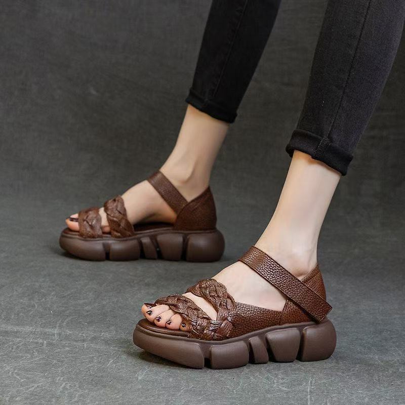 

Velcro sandals summer new retro soft leather woven muffin platform beach shoes women s outer wear 35 темно-коричневого