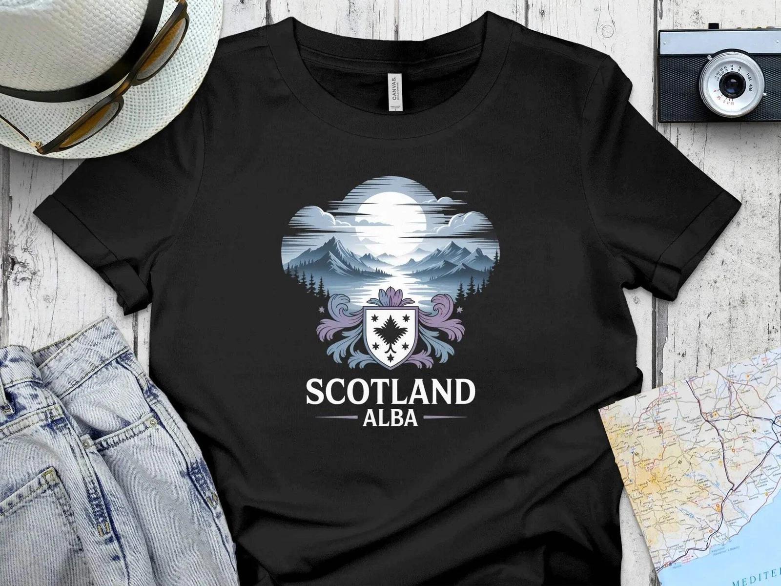 Scotland Alba Moonlit Mountain Shield T-Shirt S