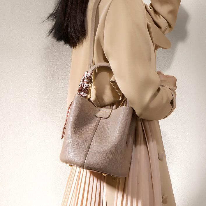 Bucket Bag Women'S Bag Fashion Public Design Commuter Bag Handbag Grade Sense Messenger Women'S Bag