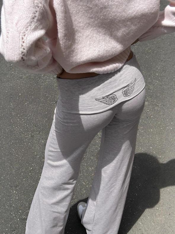 Europäischer und Amerikanischer Stil Damen Vielseitiges Einfarbiges Flügel Paillettenstickerei Lässiges Bekleidungsset