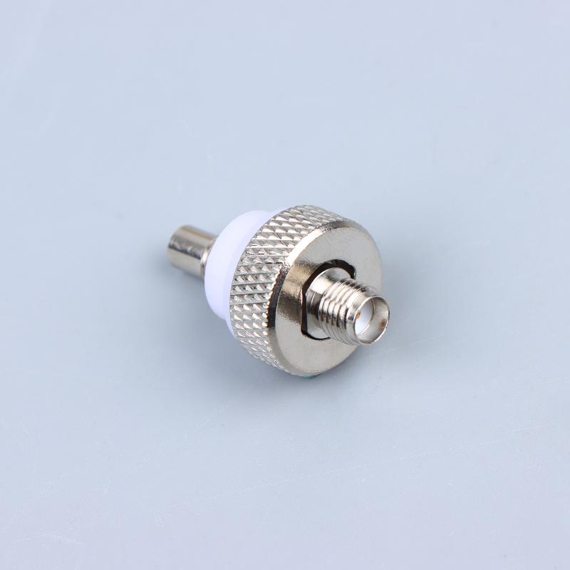 SMA Female Antenna Adapter for Walkie Talkie R7 Plug Sturdy Design for Clear Communication Supports Connection to External Antenna
