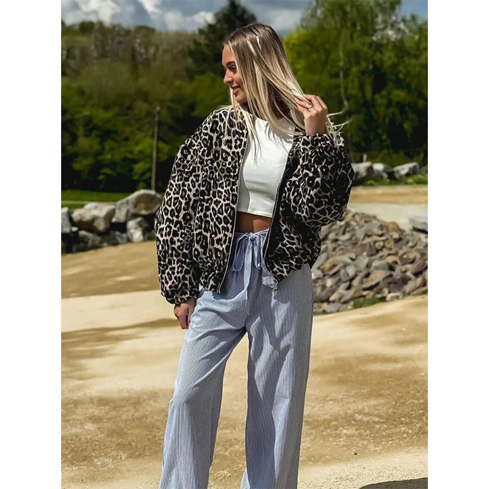 Женская куртка с круглым вырезом и леопардовым принтом в стиле ретро — фото 4