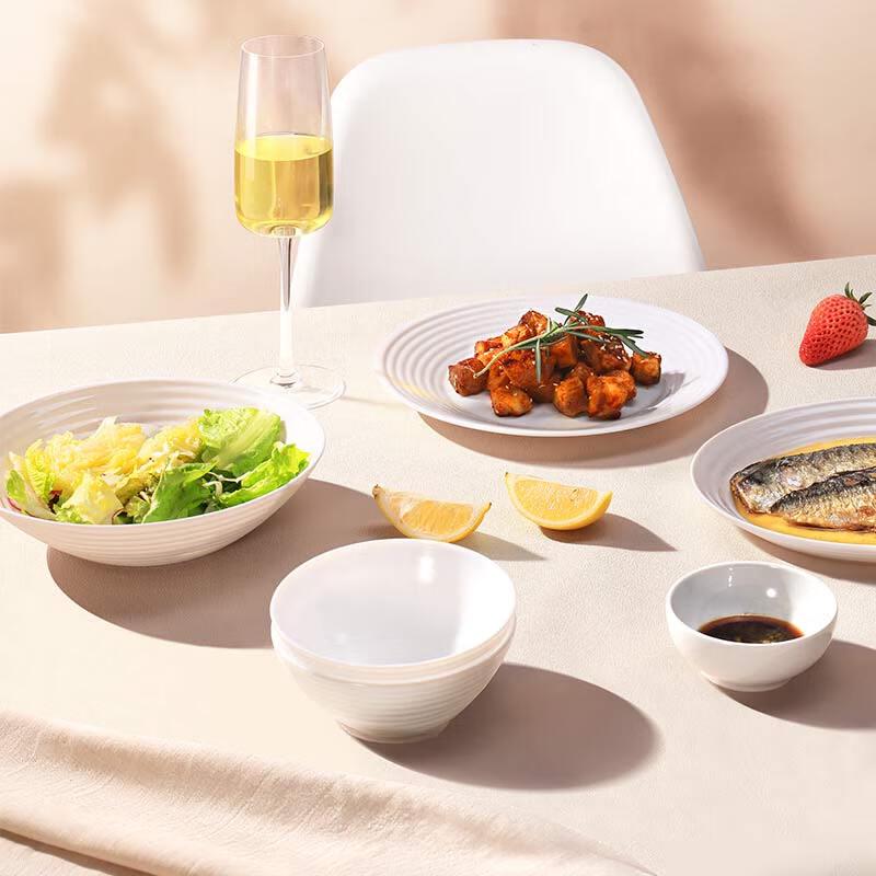 Luminarc Huaruina White Jade 8-Piece Dinnerware Set