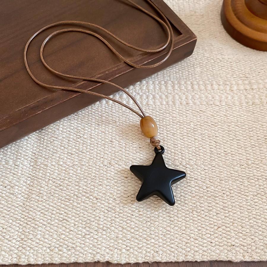 Wood chips irregular round square pendant necklace retro ethnic style collarbone chain design sense sweater chain women