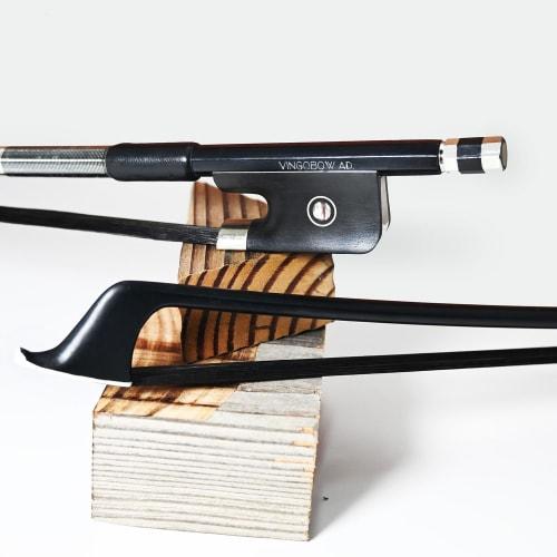 [Popular Model] Pernambuco Cello Bow for Concert, Deep Sound, High-Quality Hair (1/4)
