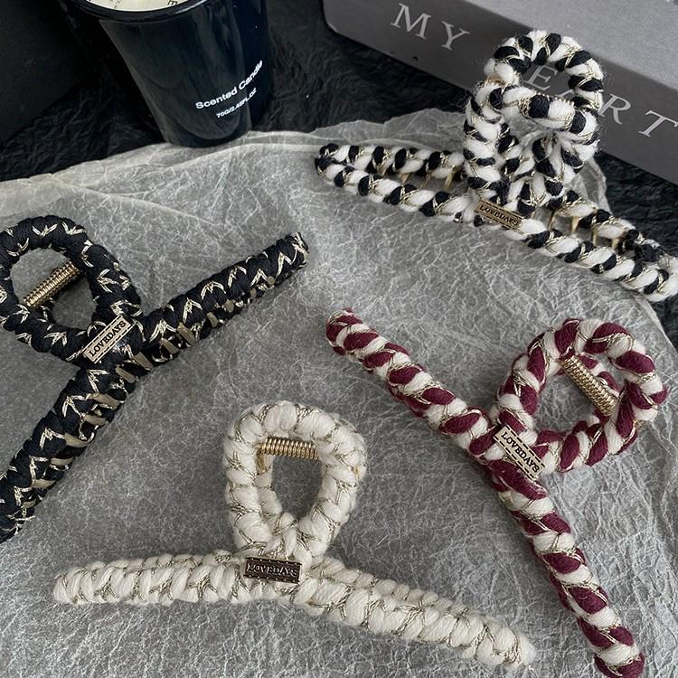 Korean Leopard Print Metal Hair Claw - Elegant Retro Women's Shark Clip