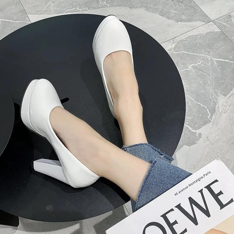 

Мода 2024 Весна Лето Осень Мода Одиночная обувь Круглый носок Легкий вырез Телесный цвет Женская Универсальная Сексуальная Толстый каблук Высокие каблуки 34 белый