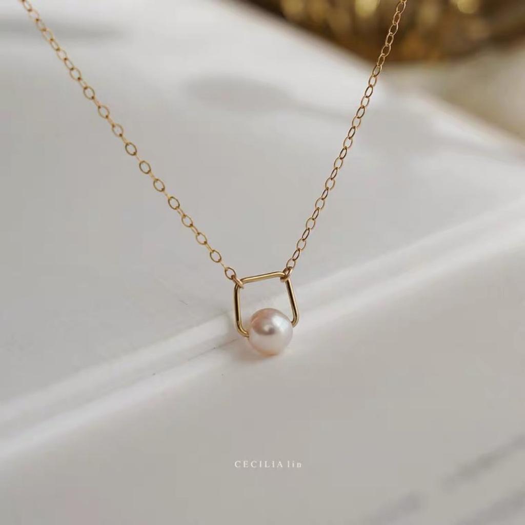 Square and Round Simple Women's Neck Chain Temperament 14K Gold-wrapped Natural Round Bead Pearl Necklace Collarbone Chain Trend