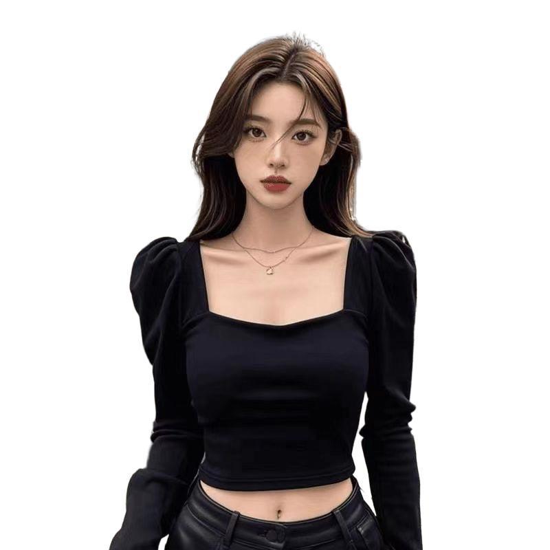 Elegantes schwarzes Oberteil mit eckigem Ausschnitt, hoher Taille und langen Ärmeln – Leichter reifer Stil