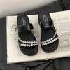 Stylish, simple and versatile thick-soled toe slippers for women to wear new summer skirts with cool slippers