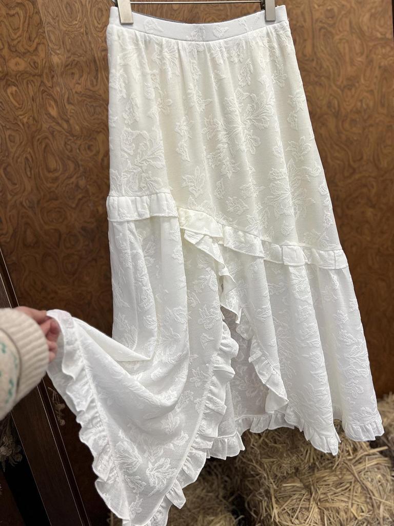 AS Designer 2026 Spring Irregular Dark Jacquard Ruffle Lace Skirt