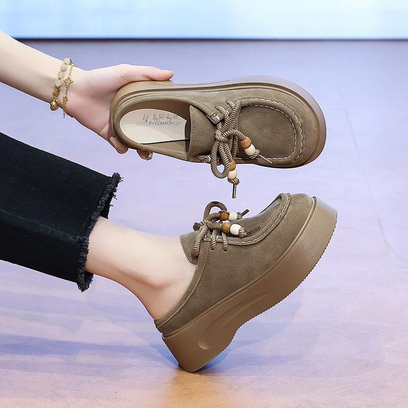 Thick-soled Birkenstock Slippers for Women To Wear In the Autumn of 2025, the New Muffin Is Not Tired, and One Pedal Is a Bag Head and Half Slippers.
