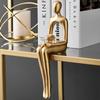 Goldene Heimdeko Denker Statuen Bücherregal Skulptur Dekorationen für Wohnzimmer Moderne Figuren Regal Tisch Schreibtisch Dekor