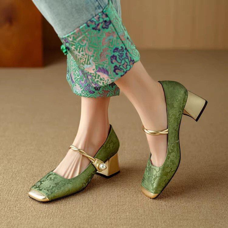 

New Chinese single shoes women s spring 2025 color matching square head retro embroidery thick heel Mary Jane shoes national style high heels 35