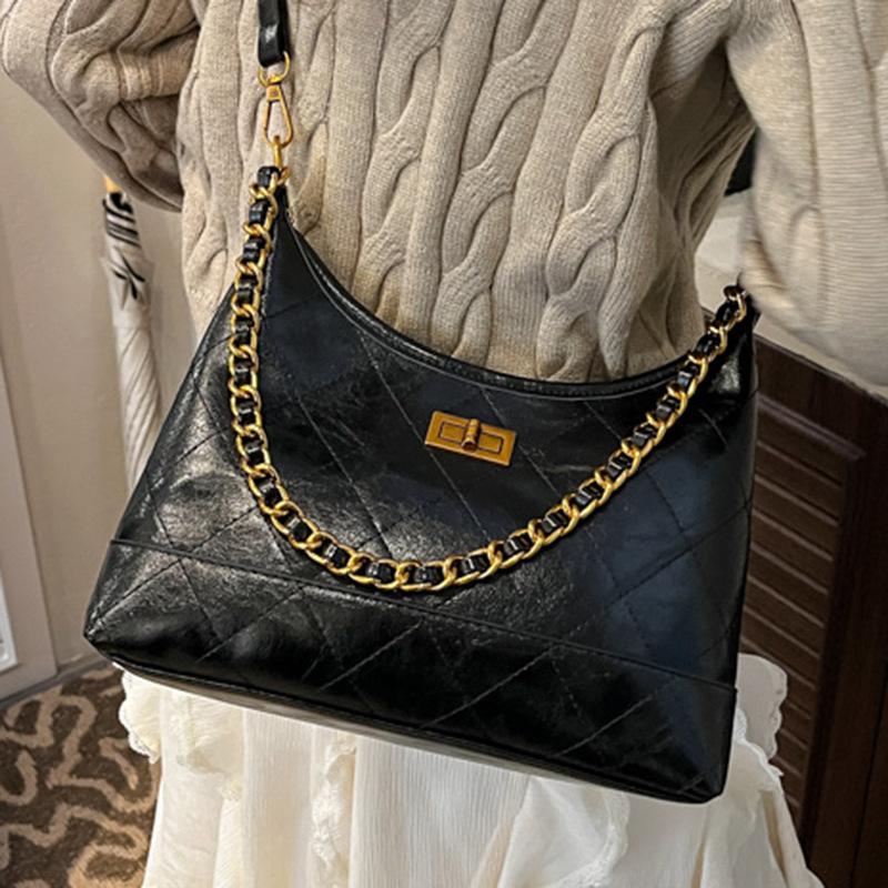 Niche Retro Texture Handbag Bag Women's New High-value Diamond Chain Bag Simple Shoulder Messenger Bag