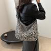 Casual Personality Hand Carry Fashion Trend Underarm Leopard Print On the New Large Capacity Canvas Lazy Style Shoulder Tote Women's Bag