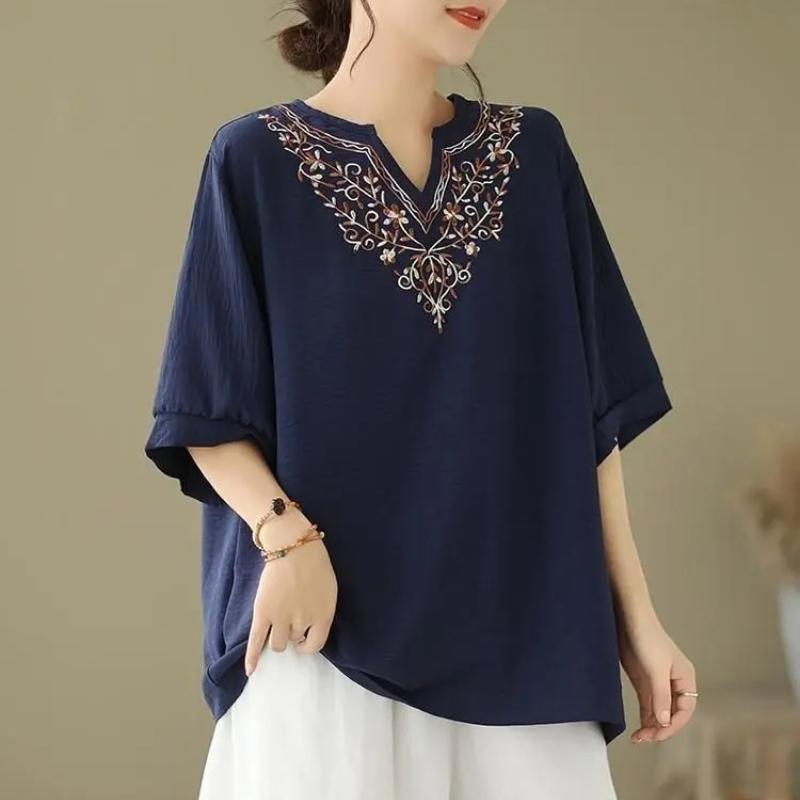Comfortable and Casual Retro Literary Blue Embroidered Women's Plus-size V-neck T-shirt for Spring and Summer