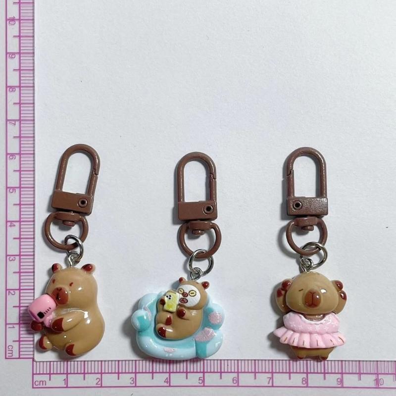 Set of 5/6 Capybara Key Rings Multifuntional Resin Accessory Cartoon Capybara Bag Pendant Suitable for Key and Bag