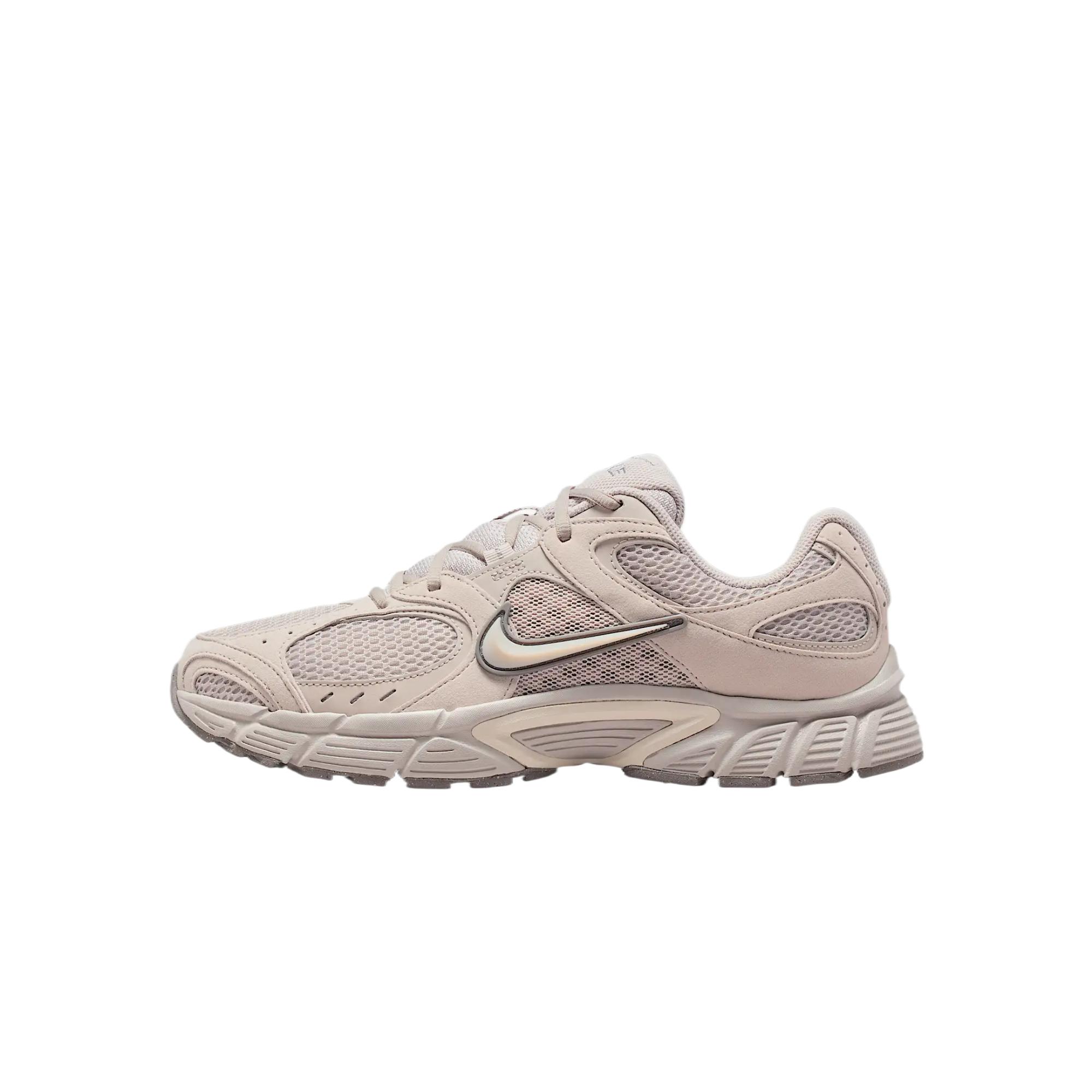 

Nike V5 RNR Mesh Breathable And Lightweight Low top Running Shoes Women s II6292-201 42.5