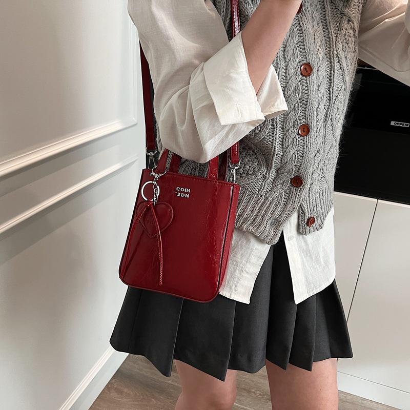 Chaonan Style Women's Shiny Red Crossbody Handbag - High-End Fashion Travel Bag