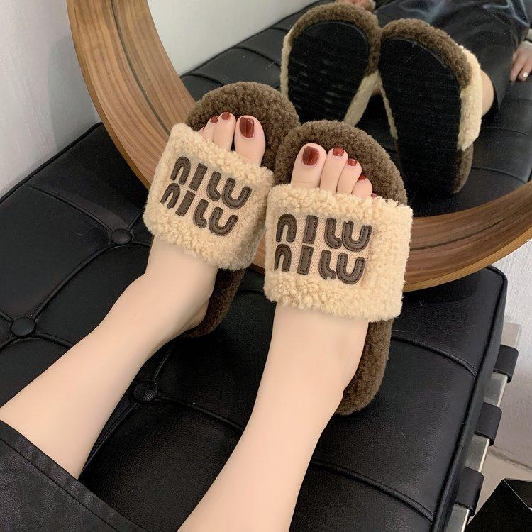 Thick Bottom Fluffy Slippers Women Wear 2025 New Autumn and Winter Lamb Fluffy Internet Celebrity Fashion Home Cotton Slippers