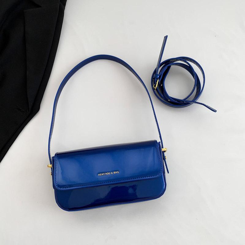 Women Exquisite Crossbody Bag Large Capacity PU Leather Vintage Sling Bag Adjustable Strap Fashion Shoulder Bag Retro Armpit Bag CLE