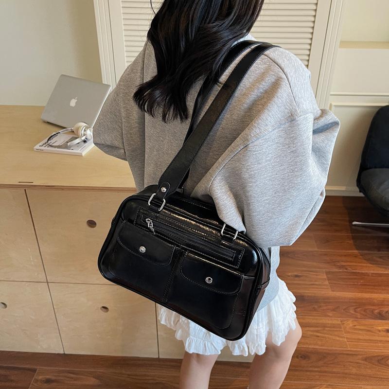 Large Capacity Portable Small Square Bag Popular Bowling Bag 2025 New Trend Underarm Bag Korean Version Fashion Shoulder Bag