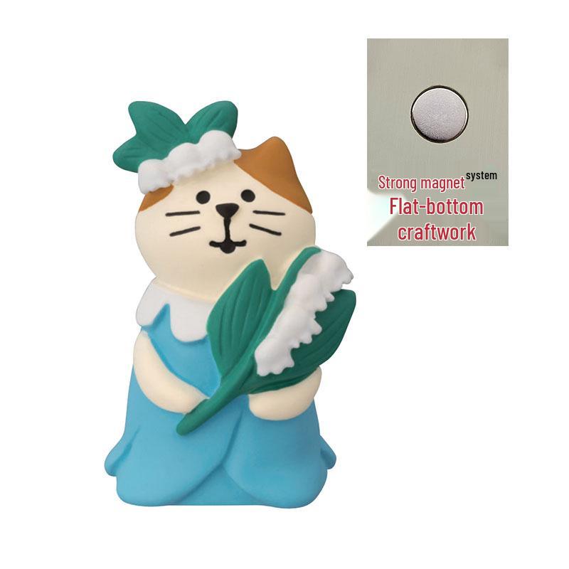 Japanese Cat Magnet: Cute Resin Sticker & Message Clip Toy for Refrigerator Decor