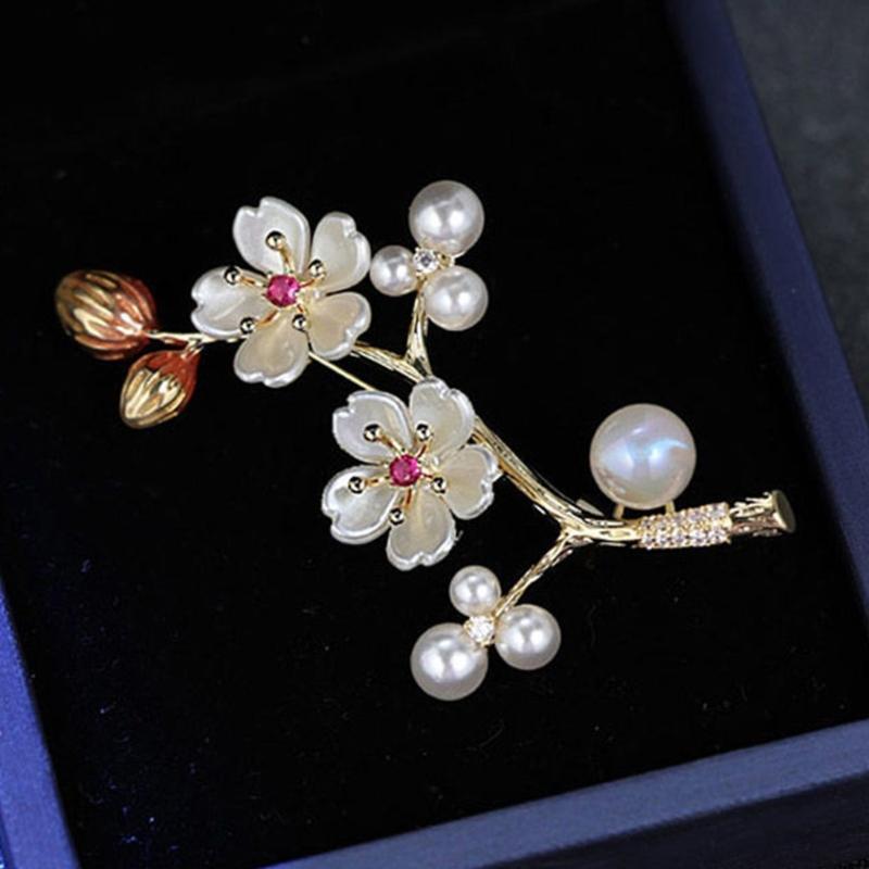 Chinese Style Shell Floral Brooch Vintage Fashion Plum Flower Laple Pin for Clothes Vintage Ornament Gift For Her