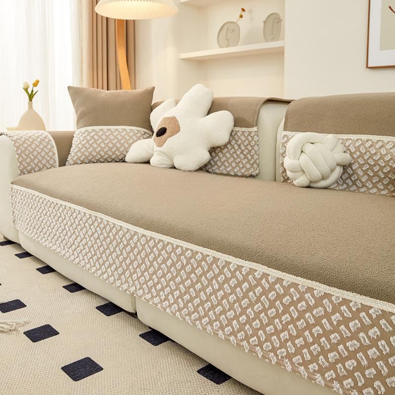 

Chenille French Sofa Cushion Non-Slip Seat Cover Four Seasons Universal Light Luxury Sofa Protector 70*70