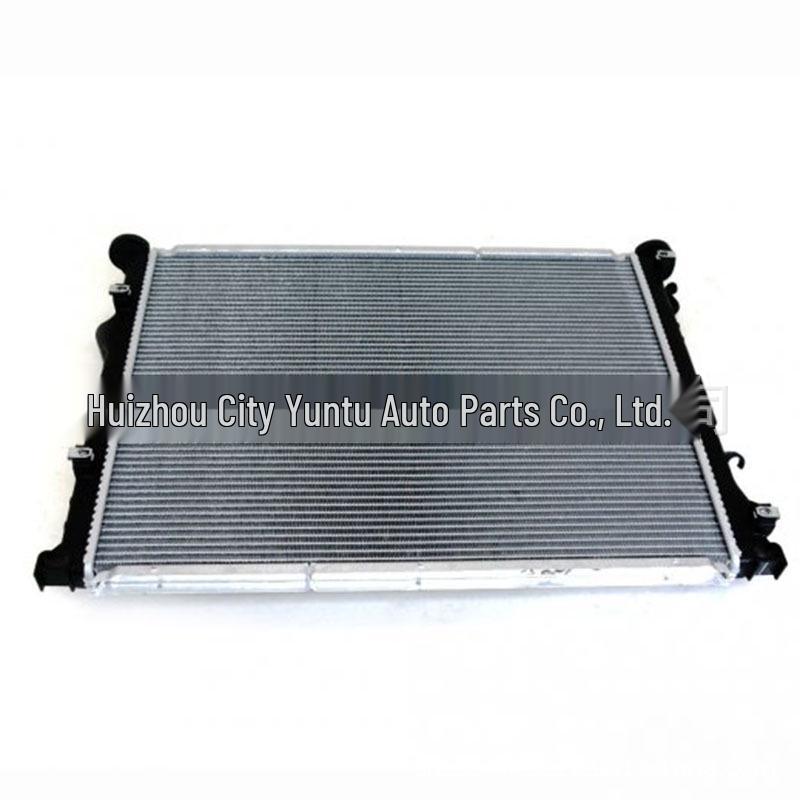 Radiator 5137691AA for 2005-2008 Chrysler 300 & 2006-2008 Dodge