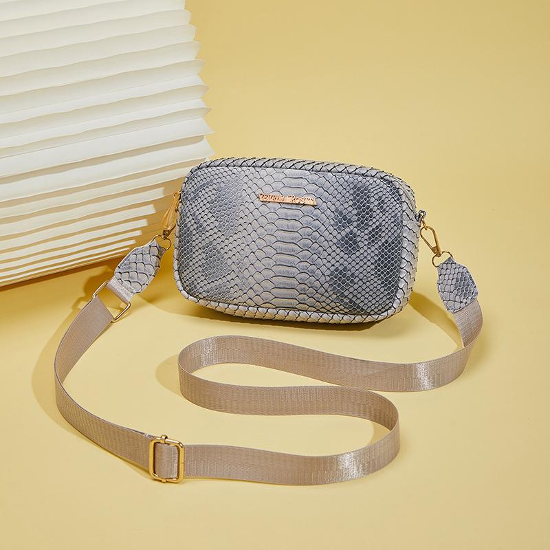 Snake Pattern Camera Bag  Women's Bag  Versatile Mobile Phone Bag  Crossbody Small Square Bag