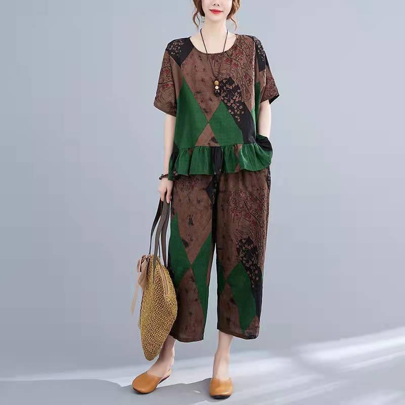 Mother's Vintage Oversized Two-piece Summer Casual Short-sleeved T-shirt Top and Relaxed Seven-inch Harem Pants with Printed Pattern Set