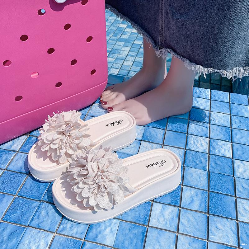 Fashion Shoes Female 2025 New Open Toe Women's Slippers Fashion Floral Summer Concise Comfortable Non-Slip Best Seller Platform Slippers