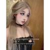 Perruque longue et lisse en dentelle grise et dorée Lolita – Style coréen pour un usage quotidien
