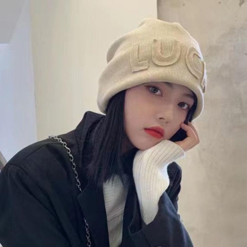 Soft and Skin Friendly Plus Velvet Baotou Pile Hat Warm Knitted Hat