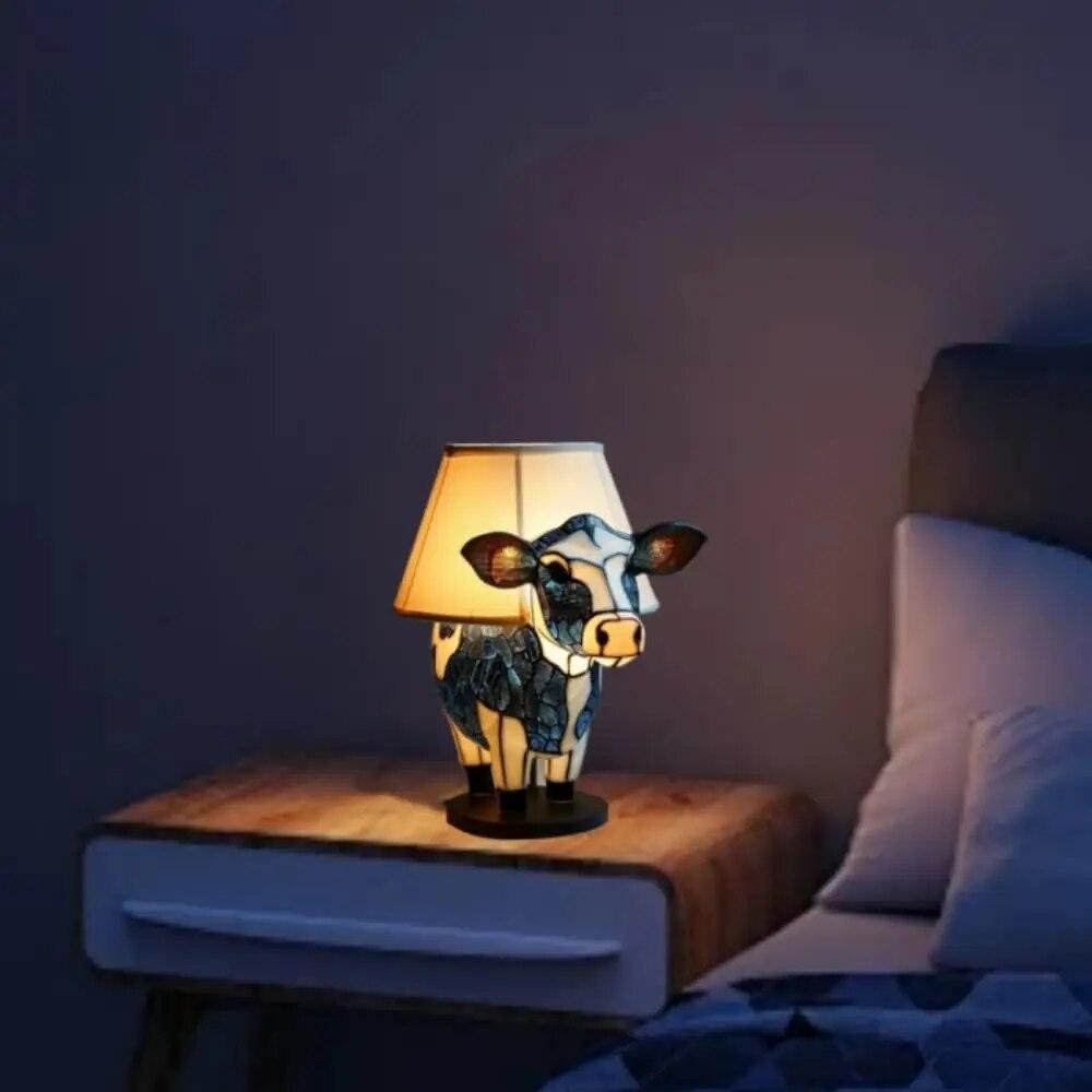 Tischlampe mit Tiermotiv, Kuh-Dekor, Nachttischlampe mit USB-A+C-Anschlüssen, beleuchtete Kuh-Schreibtischlampe für Wohnzimmer, Tischlampe für Schlafsaal und Büro
