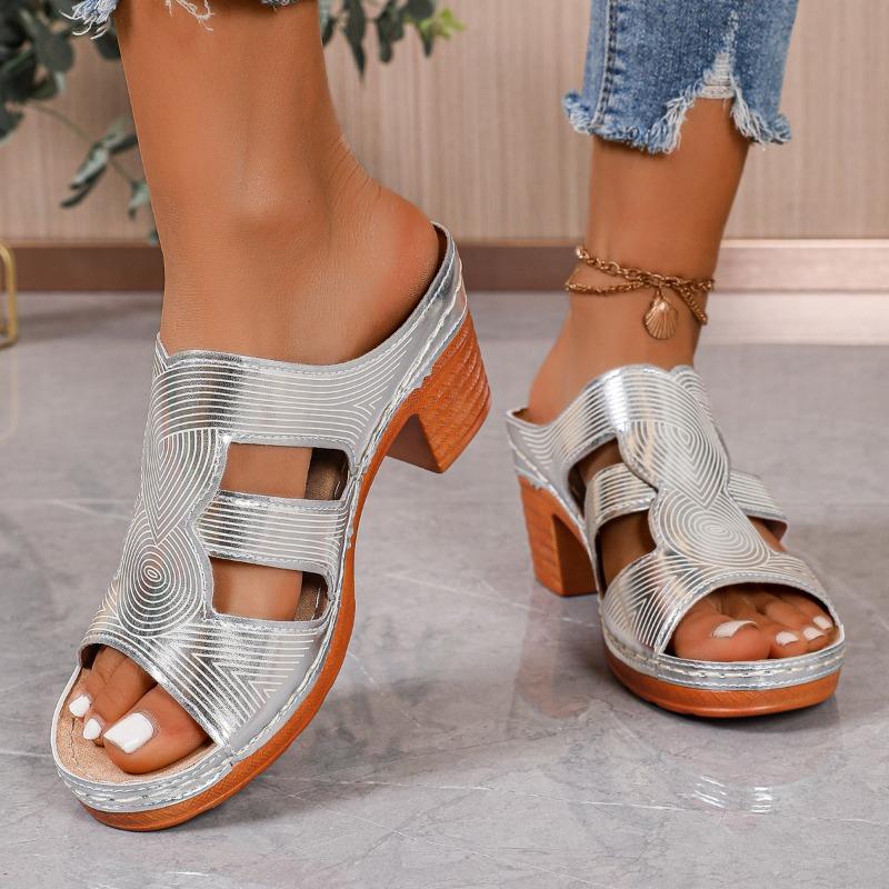 Sandálias de Salto Alto Vazadas com Velcro Tamanho Grande Femininas Novas Fivela Salto Grosso Boca de Peixe