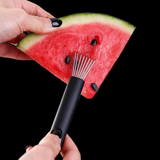 Watermelon Seeds Removal Tool Stainless Steel Watermelon Claw with Handle Fruit Cutting Gadget for Efficiently Cutting Watermelon