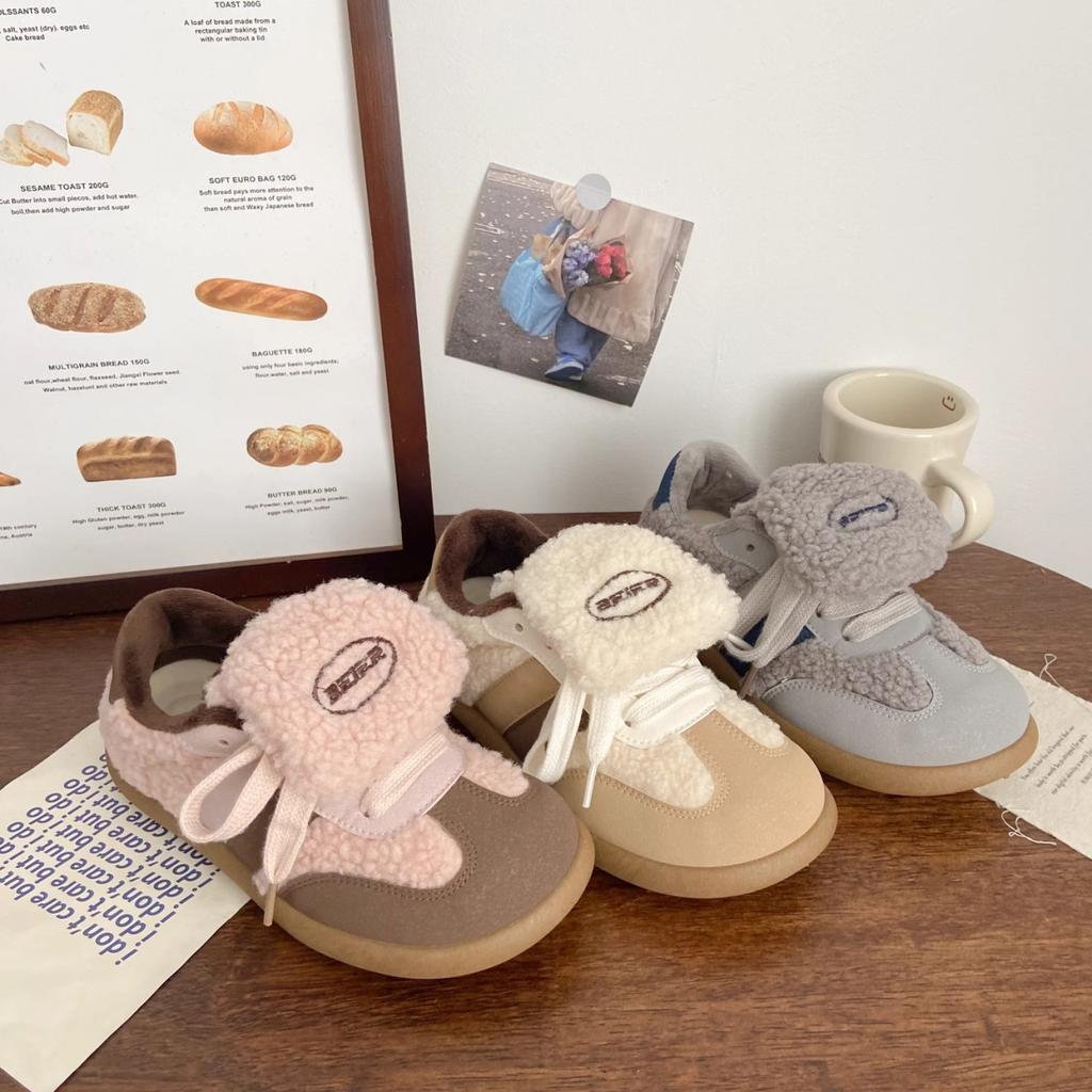 Dexun shoes women's 2025 new versatile velvet warm fashion flat casual shoes cute round head with skirt women's shoes