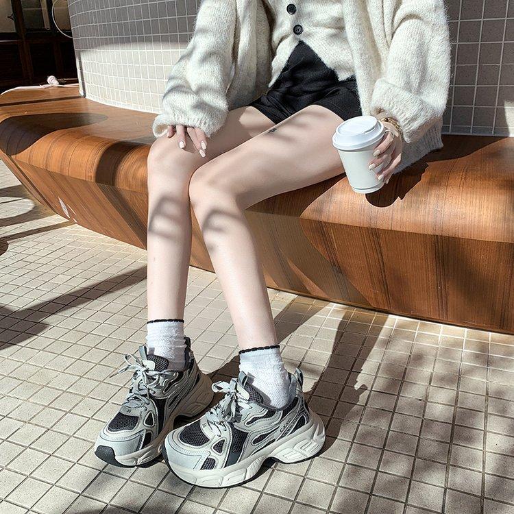 European station thick-soled gray dad shoes women's 2025 winter height increase, light and breathable, advanced casual sports shoes