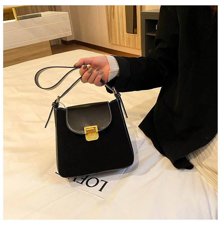 Korean version trendy fashion casual commuter women's shoulder bag European and American retro messenger bag color matching PU small square bag