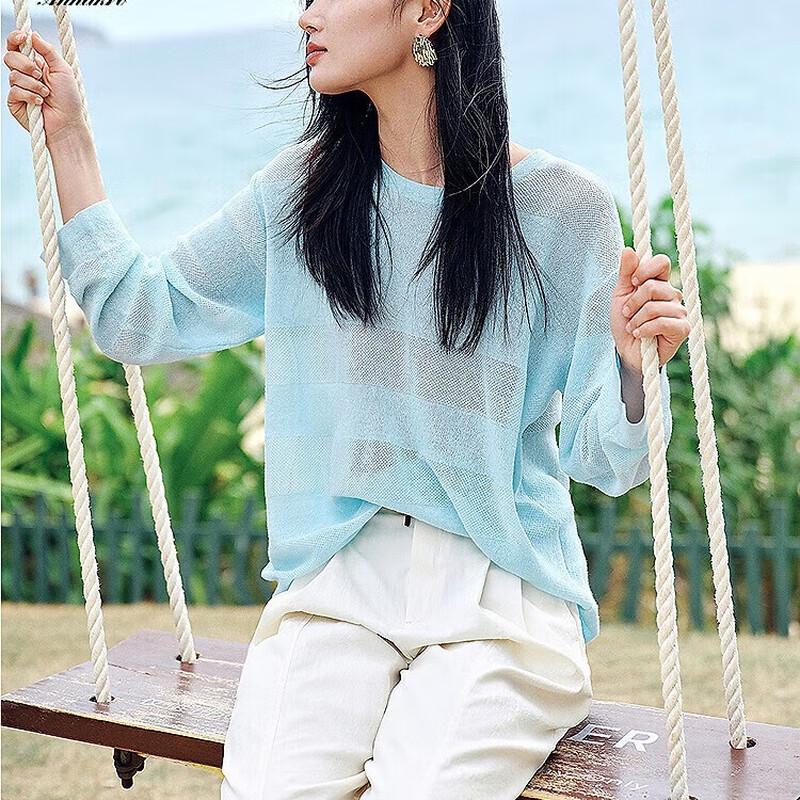 

Рубашка трикотажная Juzui Annakou с текстурой льна и снежинками M