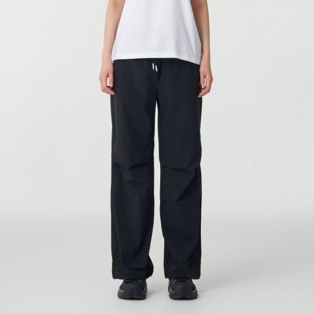 Kolon Sport Women S looSe Fit Parachute pantS Tvpnm25692blk